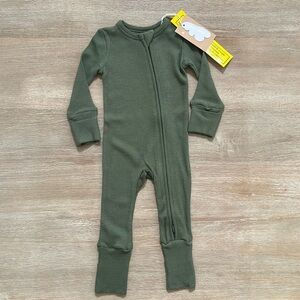 Angel Dear Thermal Waffle Coverall Romper 0-3 3-6 months Chive